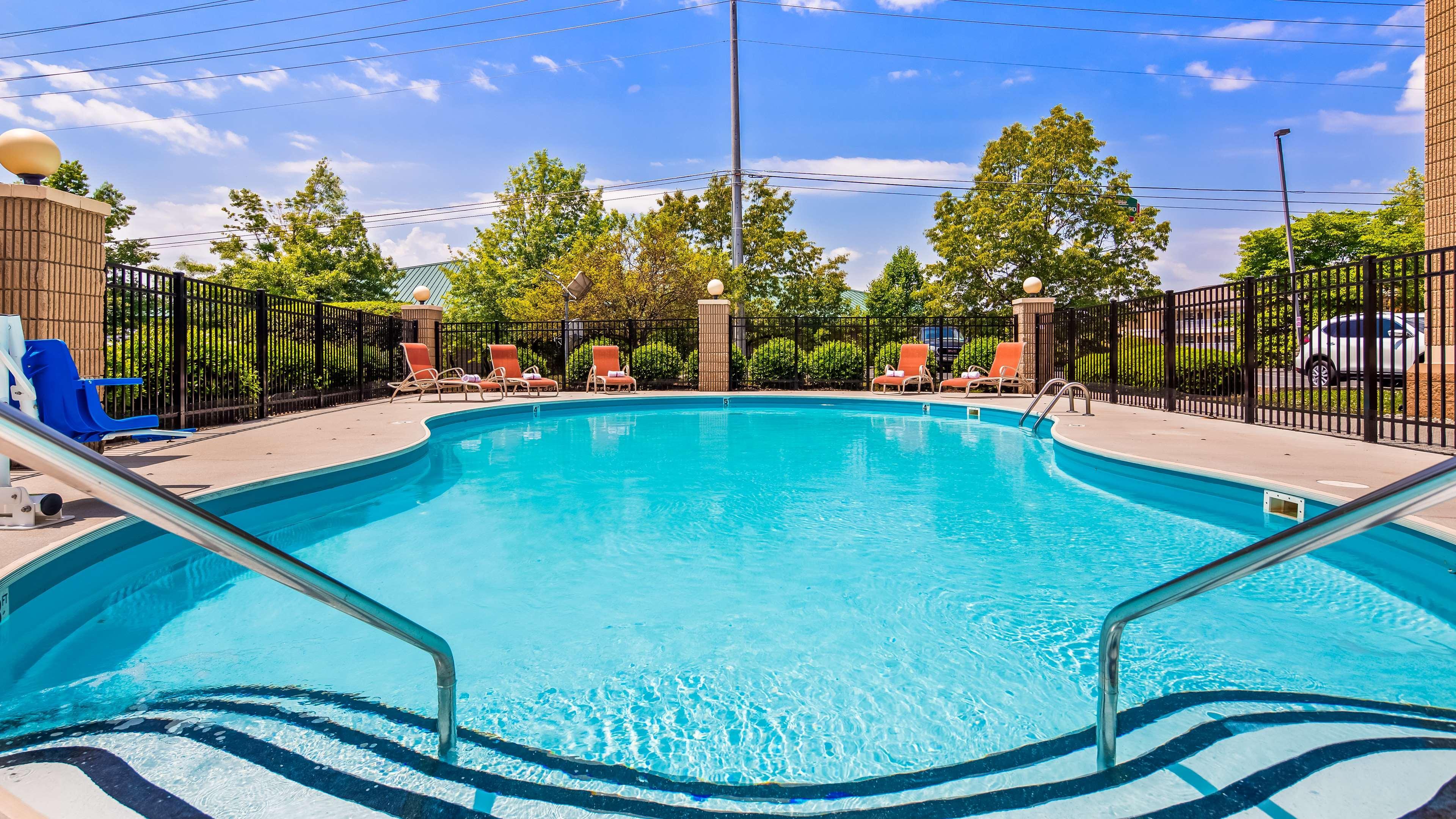 Best Western Plus Knoxville Cedar Bluff Exterior photo