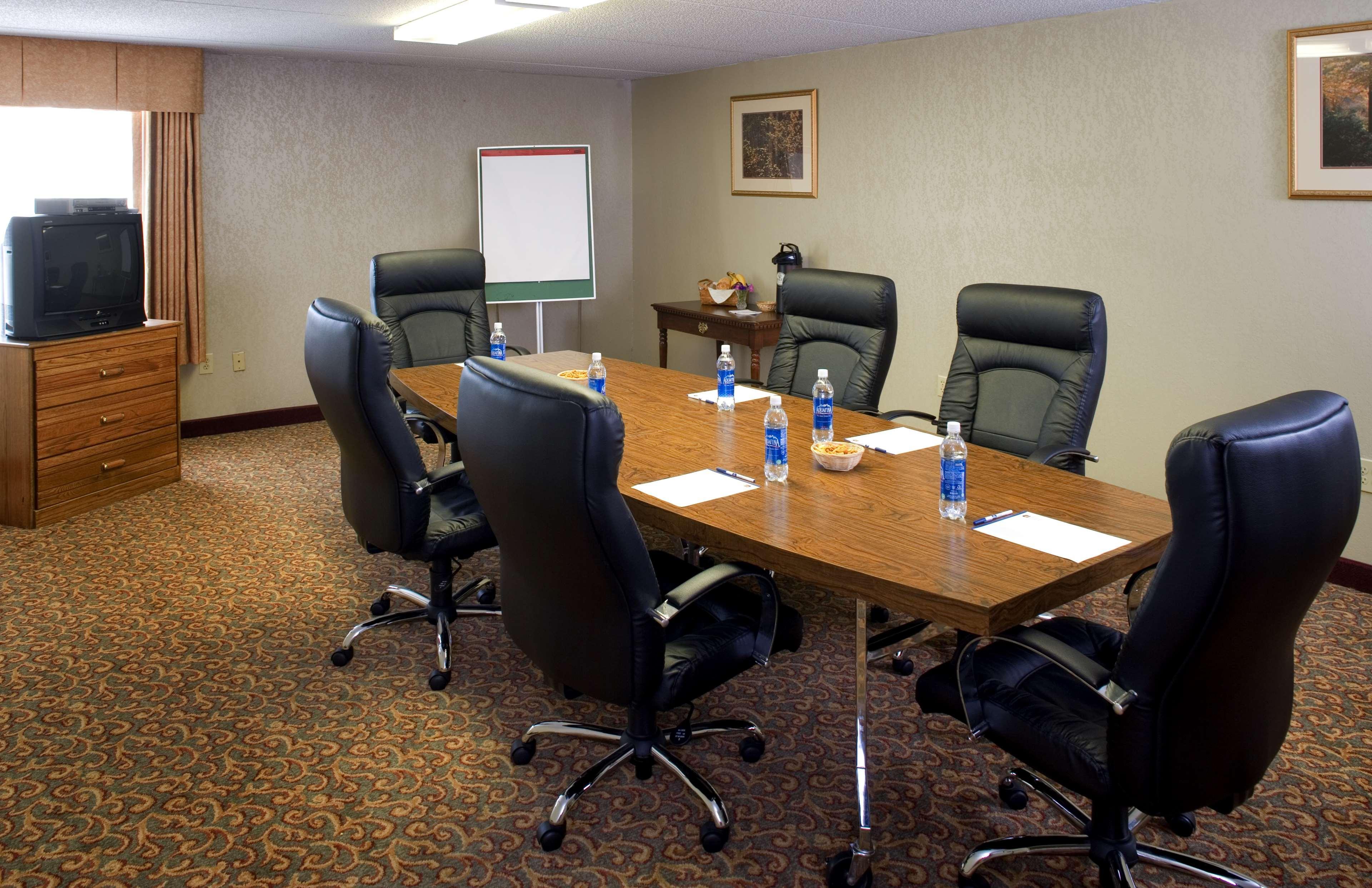 Best Western Plus Knoxville Cedar Bluff Exterior photo