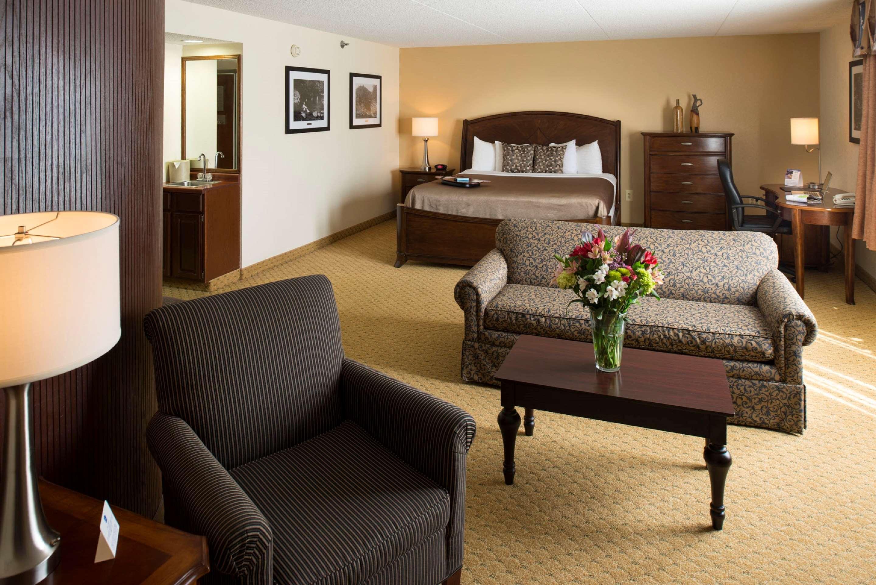 Best Western Plus Knoxville Cedar Bluff Exterior photo