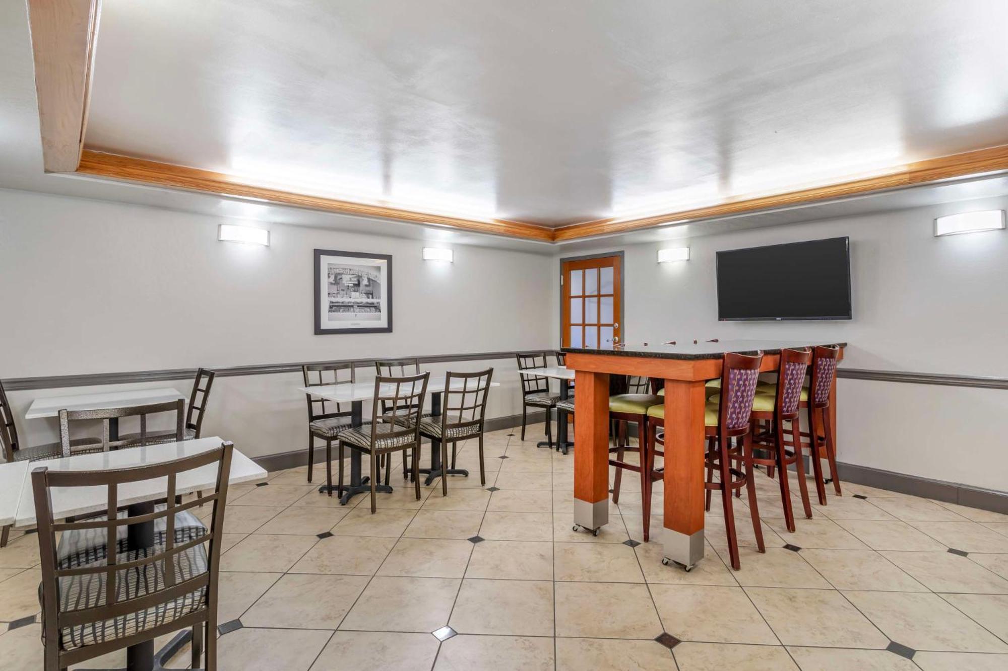 Best Western Plus Knoxville Cedar Bluff Exterior photo