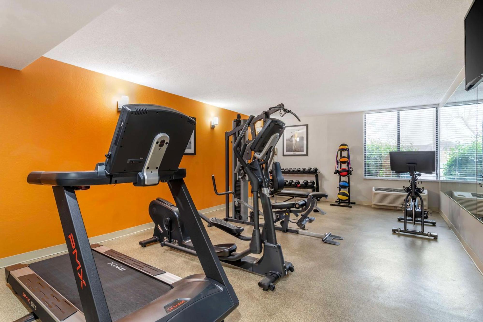 Best Western Plus Knoxville Cedar Bluff Exterior photo