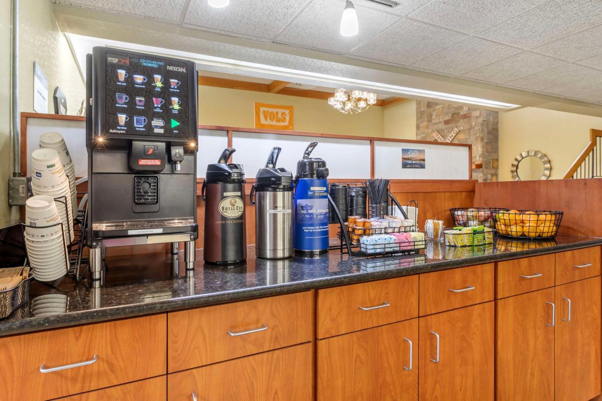 Best Western Plus Knoxville Cedar Bluff Exterior photo